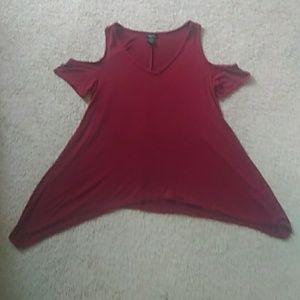 Maroon off the shoulder short sleeve shirt